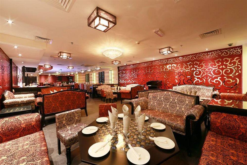 Howard Johnson Bur Dubai Exterior foto