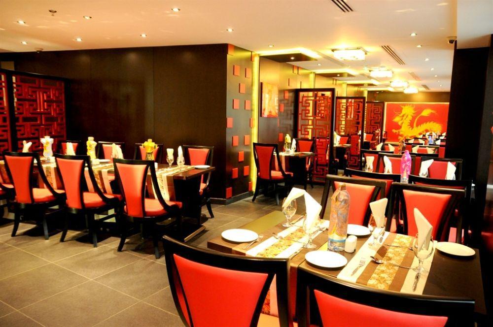 Howard Johnson Bur Dubai Exterior foto