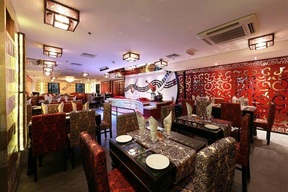 Howard Johnson Bur Dubai Exterior foto