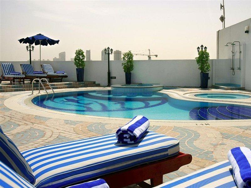 Howard Johnson Bur Dubai Exterior foto