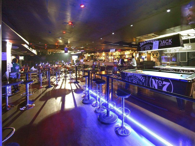 Howard Johnson Bur Dubai Exterior foto