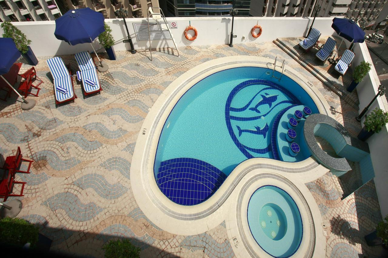 Howard Johnson Bur Dubai Exterior foto
