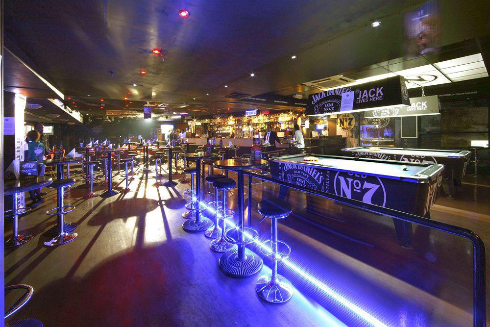 Howard Johnson Bur Dubai Exterior foto