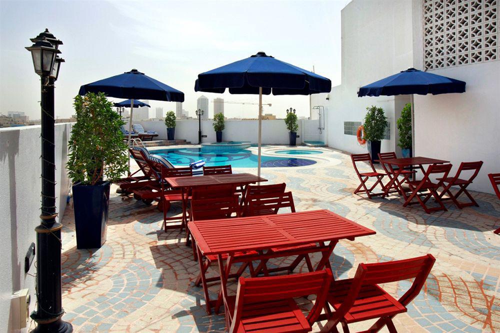 Howard Johnson Bur Dubai Exterior foto